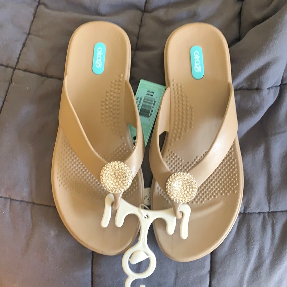 OkaB flip flops. New with tags
